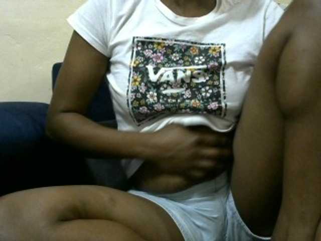 PrettyAlianah live cam on BongaCams