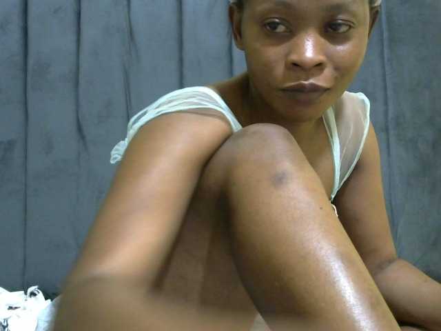 PrettyAlianah live cam on BongaCams