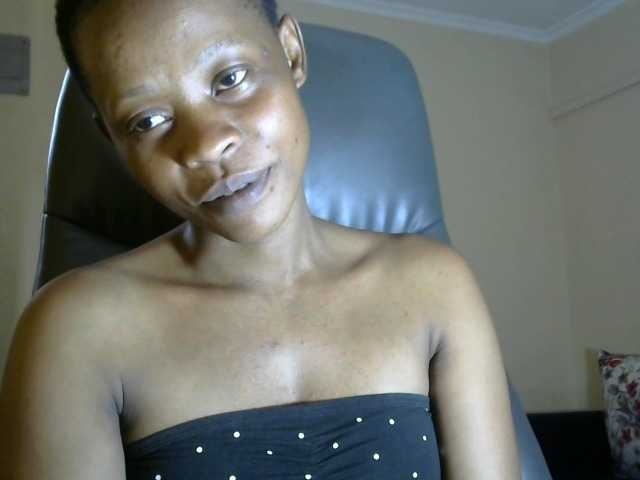 PrettyAlianah live cam on BongaCams