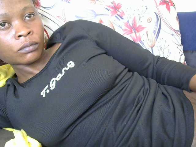 PrettyAlianah live cam on BongaCams