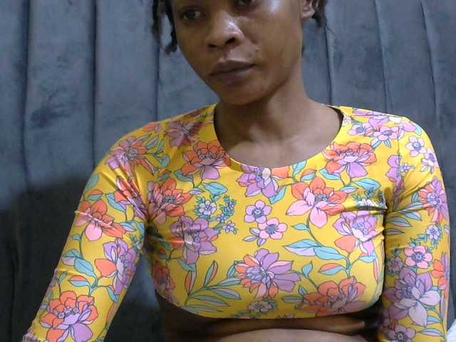 PrettyAlianah live webcam show