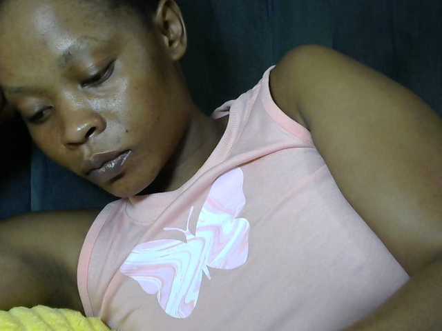 PrettyAlianah live cam on BongaCams