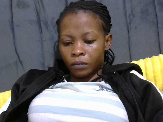 PrettyAlianah live cam on BongaCams