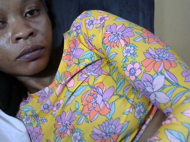 PrettyAlianah live webcam show