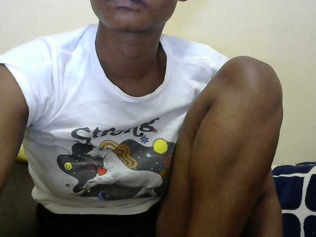 PrettyAlianah live cam on BongaCams