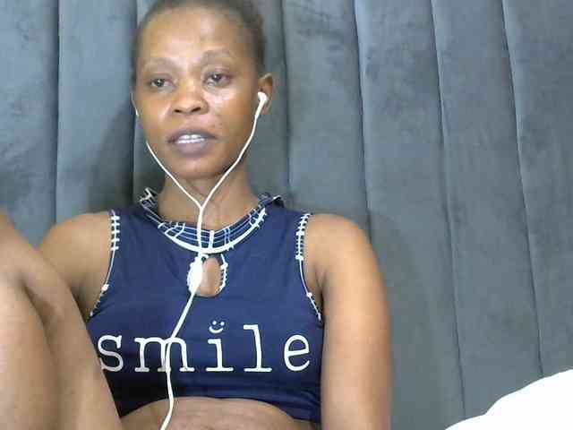 PrettyAlianah webcam