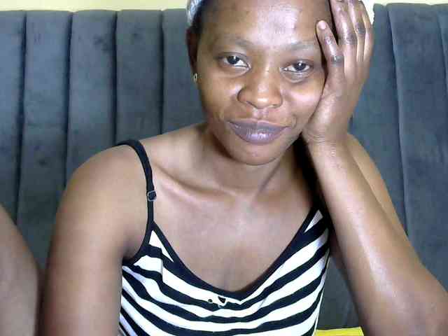 PrettyAlianah Live Webcam on BongaCams