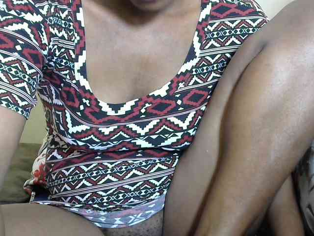 PrettyAlianah webcam
