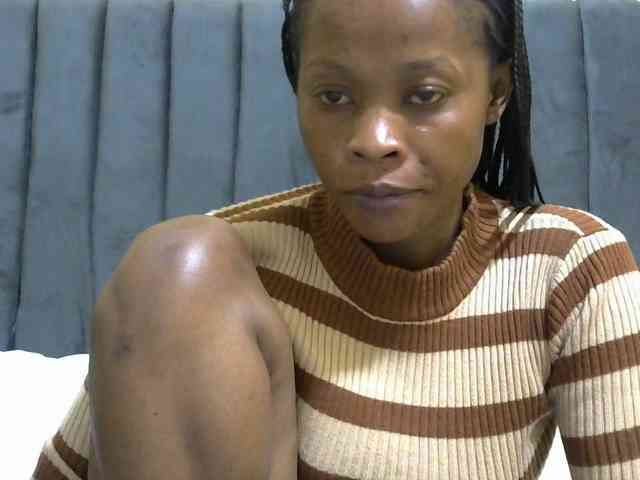 PrettyAlianah webcam