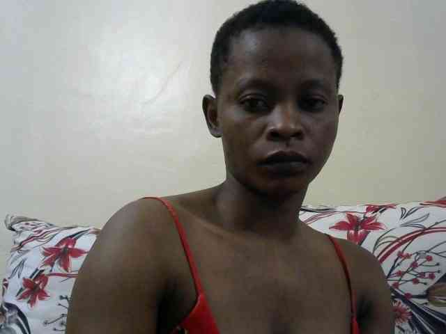 PrettyAlianah webcam