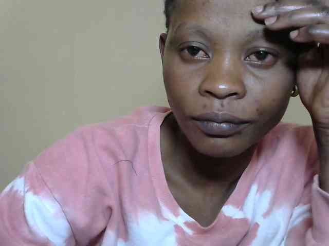 PrettyAlianah webcam