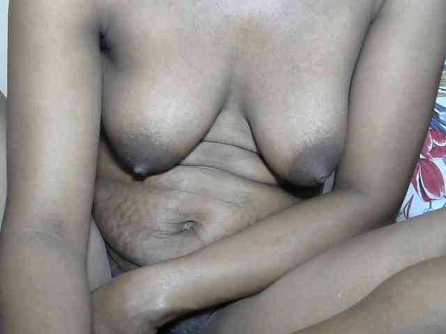 PrettyAlianah webcam