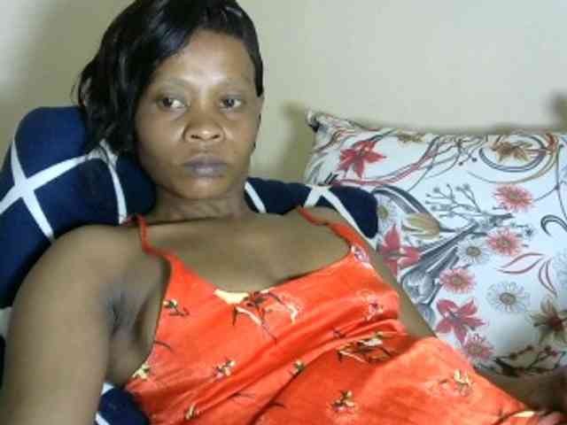 PrettyAlianah webcam