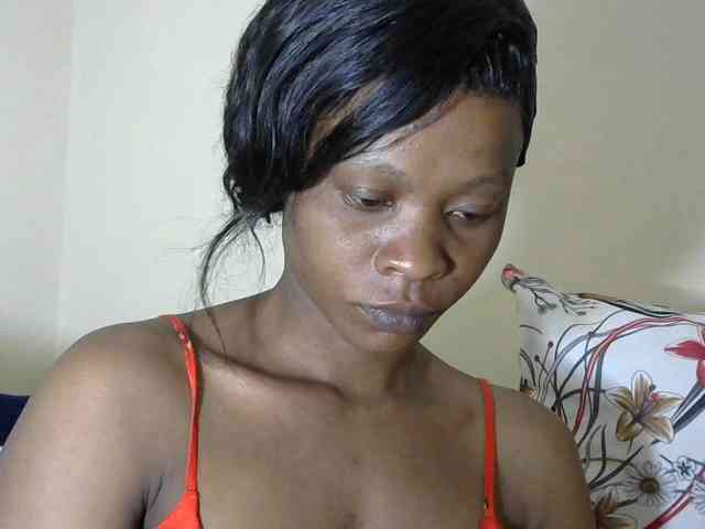 PrettyAlianah webcam
