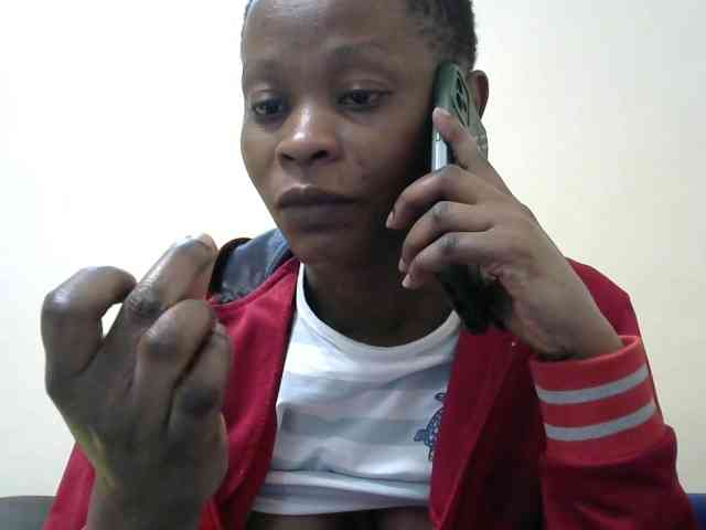 PrettyAlianah webcam
