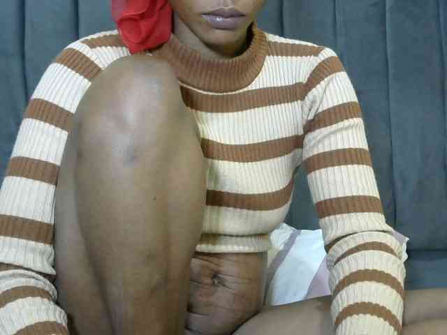 PrettyAlianah webcam