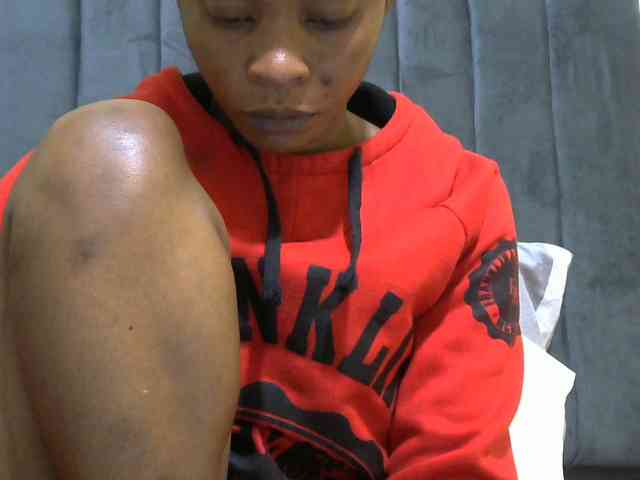 PrettyAlianah webcam