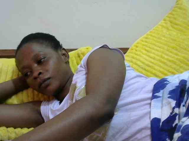 PrettyAlianah webcam