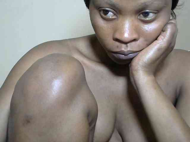 PrettyAlianah webcam