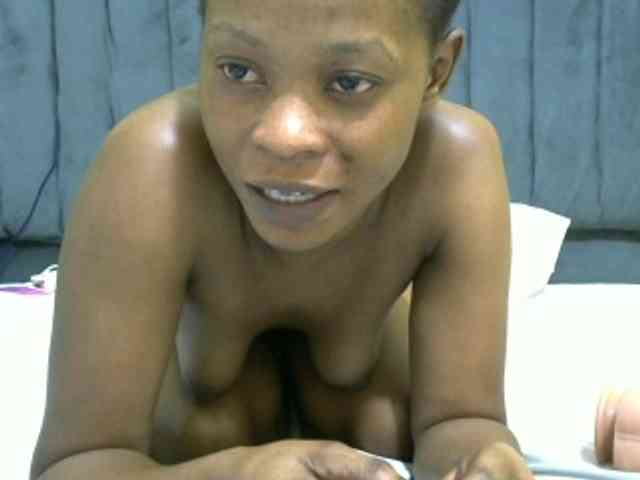 PrettyAlianah webcam