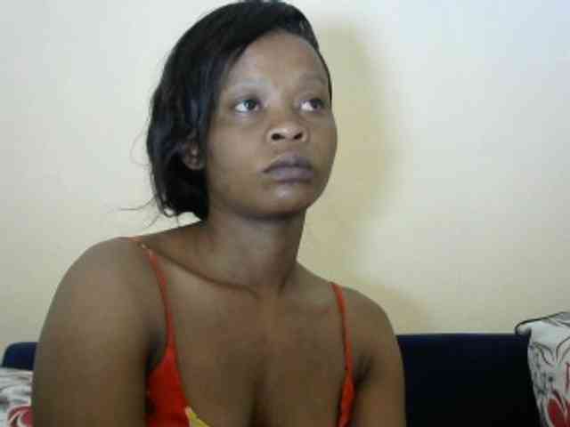 PrettyAlianah webcam