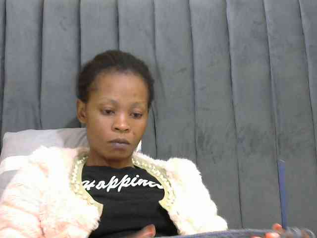 PrettyAlianah webcam