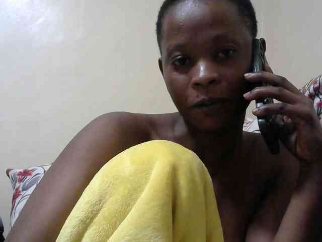 PrettyAlianah webcam