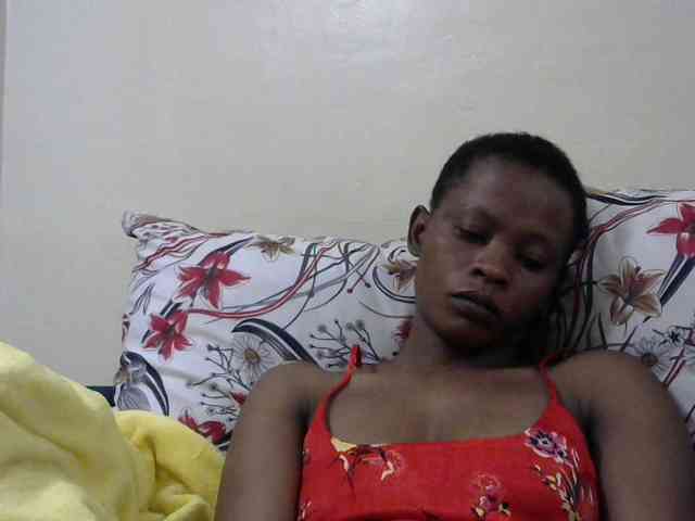 PrettyAlianah webcam
