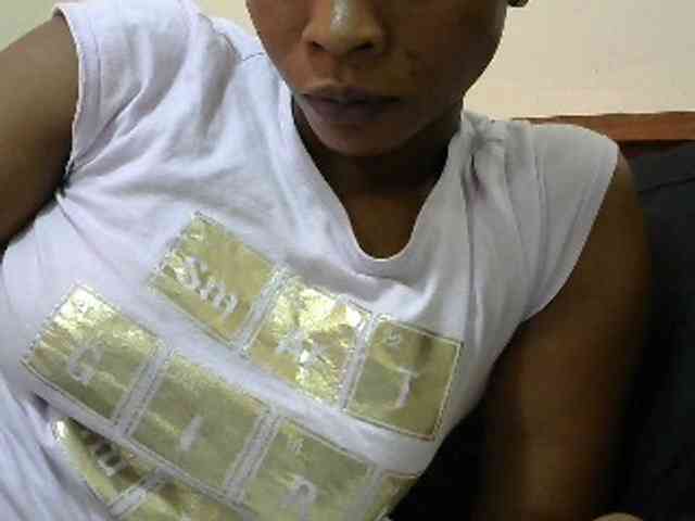 PrettyAlianah webcam