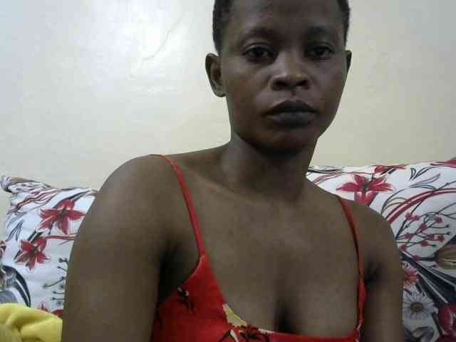 PrettyAlianah webcam