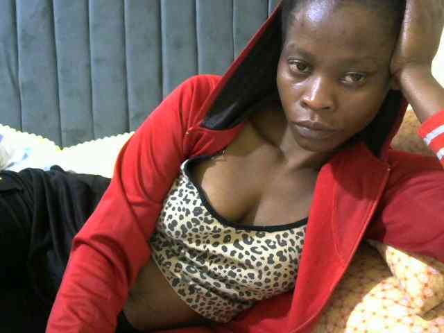 PrettyAlianah webcam