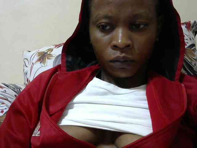 PrettyAlianah webcam
