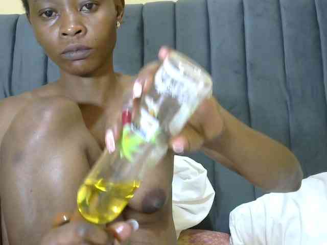 PrettyAlianah webcam