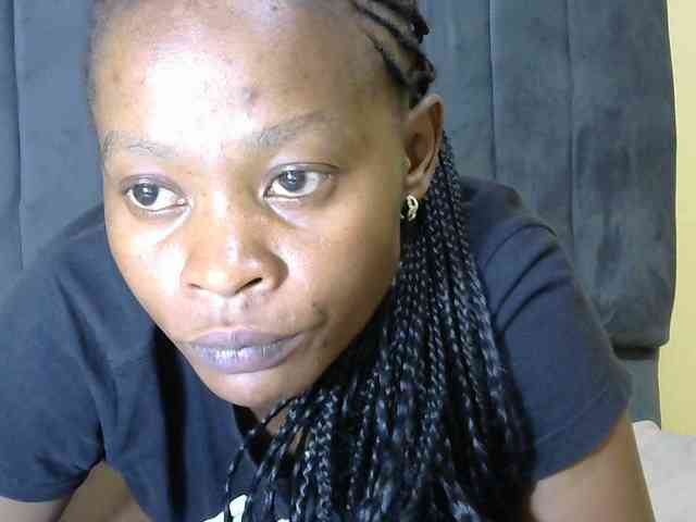 PrettyAlianah webcam