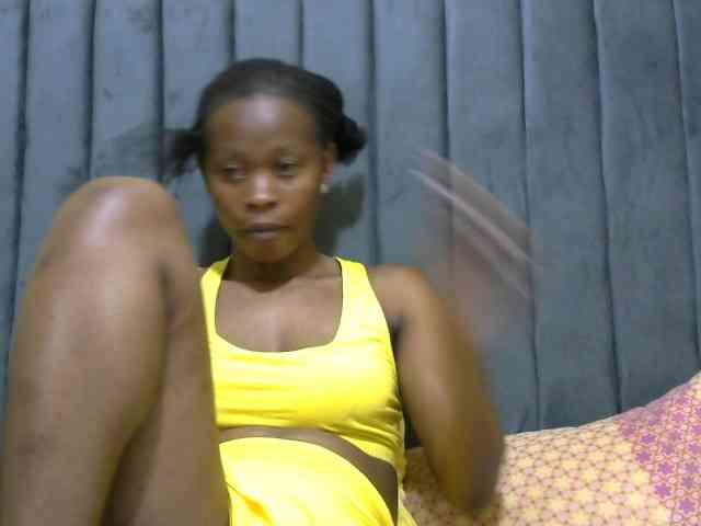 PrettyAlianah webcam