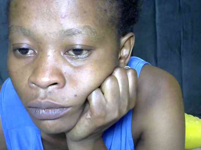 PrettyAlianah webcam