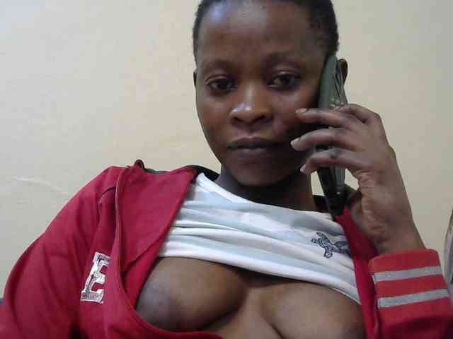 PrettyAlianah webcam