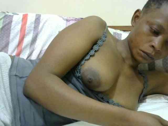 PrettyAlianah webcam
