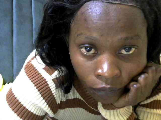 PrettyAlianah webcam