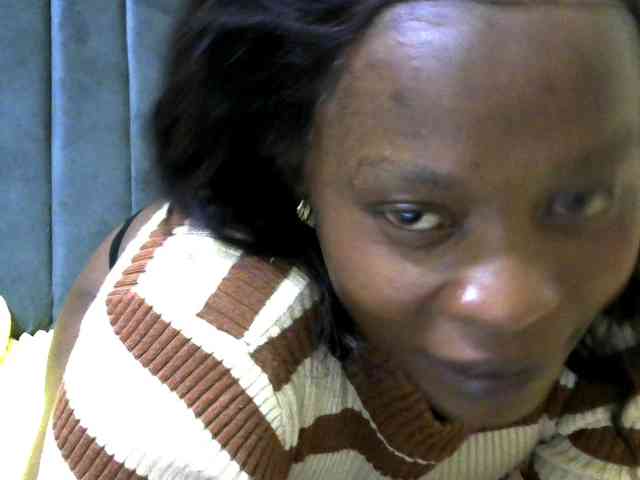 PrettyAlianah webcam