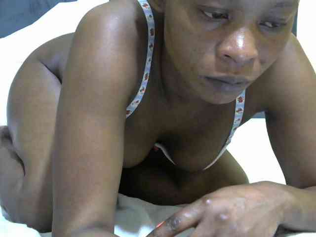 PrettyAlianah Sex Cam Show