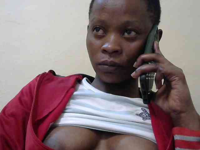 PrettyAlianah webcam