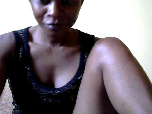PrettyAlianah webcam
