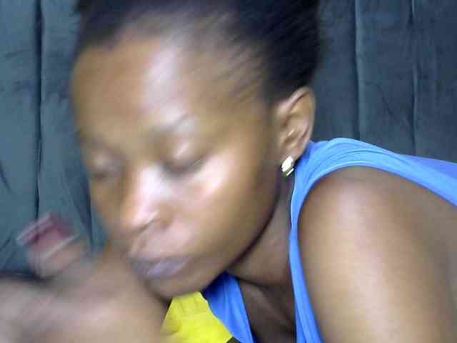 PrettyAlianah webcam