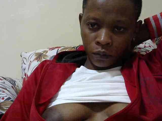 PrettyAlianah webcam