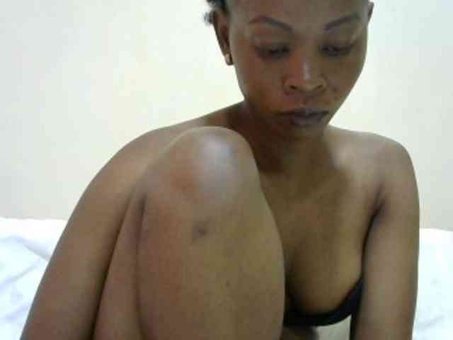 PrettyAlianah webcam