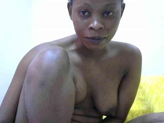 PrettyAlianah webcam