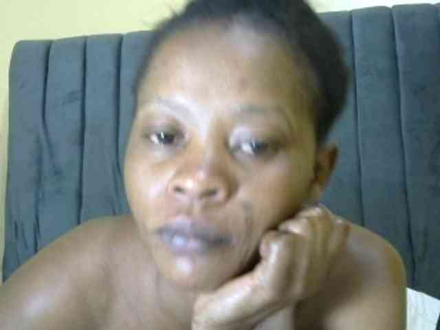 PrettyAlianah webcam