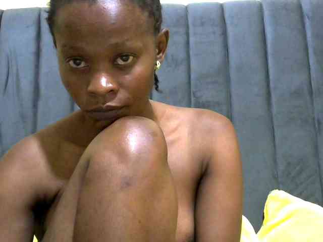 PrettyAlianah webcam