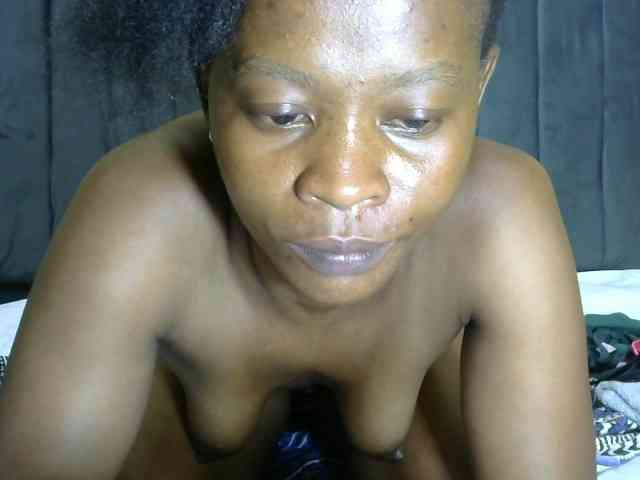 PrettyAlianah webcam